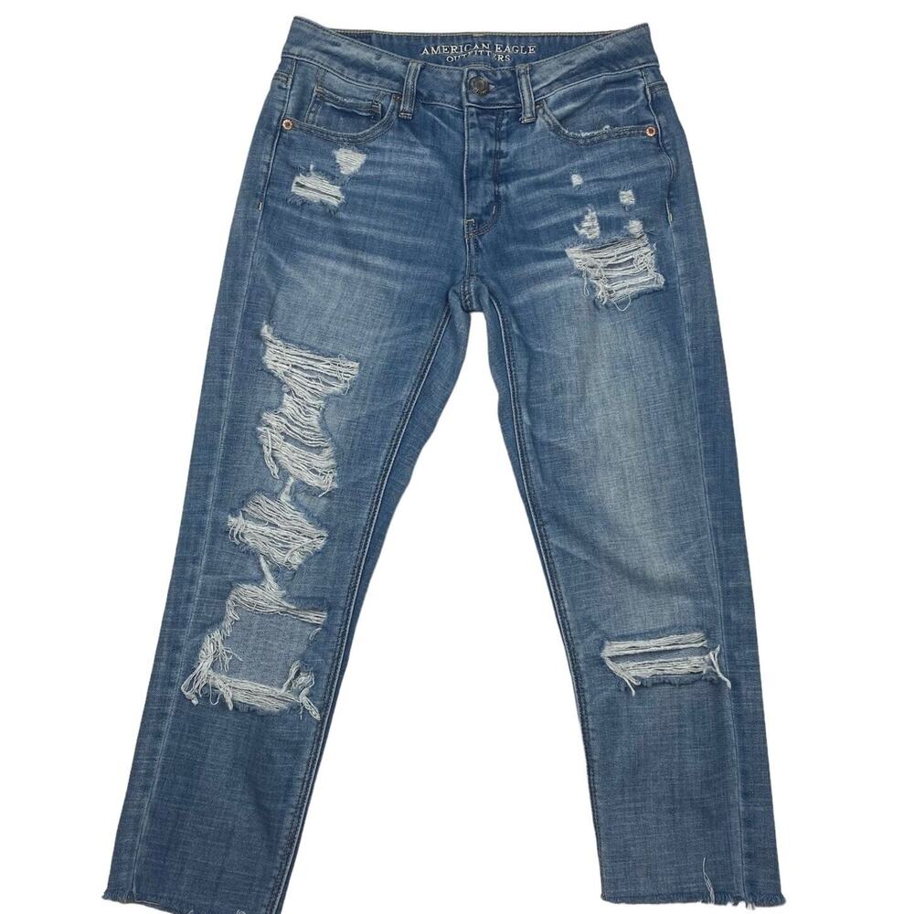 American Eagle Outfitters Women's Size 00 Tomgirl Distressed Jeans